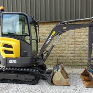2017 Volvo ECR25D Digger