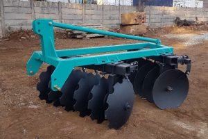 12 disc harrow